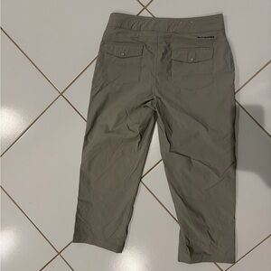 Columbia Light Gray Casual capri Pants